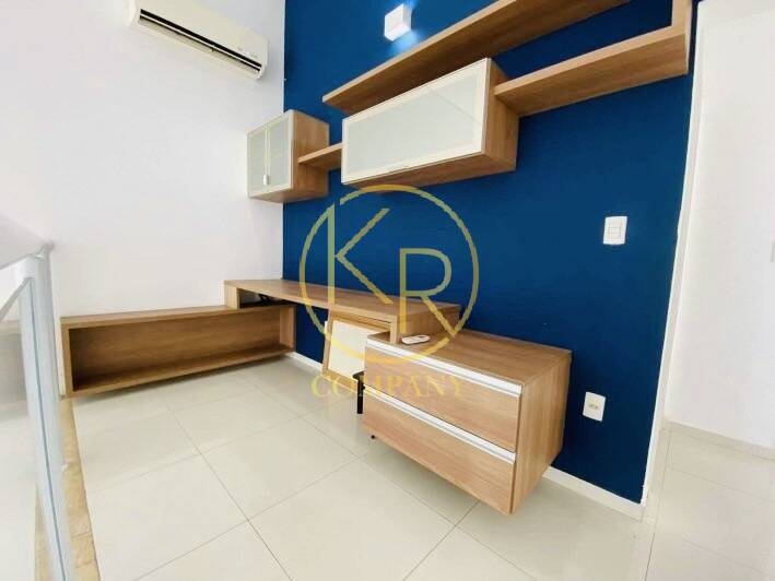 Casa de Condomínio à venda com 3 quartos, 296m² - Foto 2