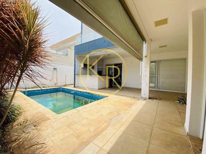 Casa de Condomínio à venda com 3 quartos, 296m² - Foto 1
